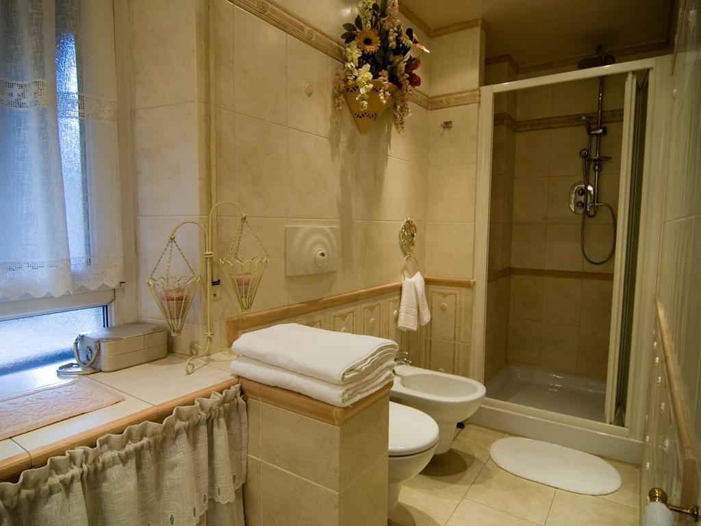 Acomodação com café da manhã  Les Suites Roma
